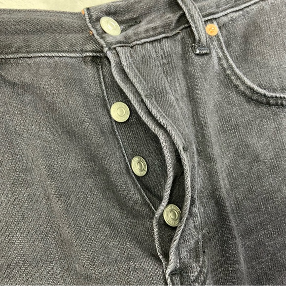 We the Free Black Cut Off Button Fly Denim Shorts Women’s Size 31. - Picture 5 of 7